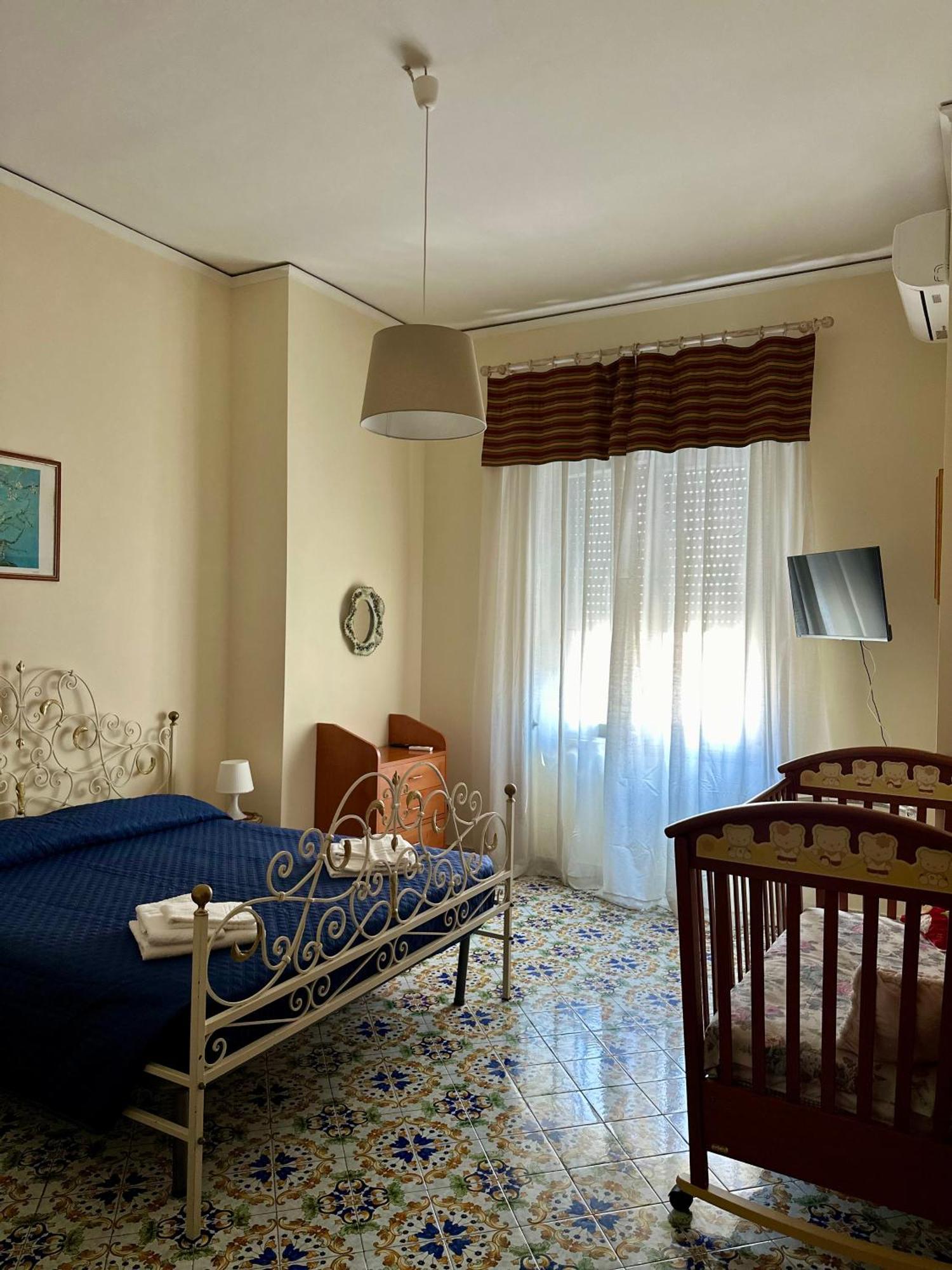 Maman Suite, City Center Near Molo Beverello Nápoles Exterior foto