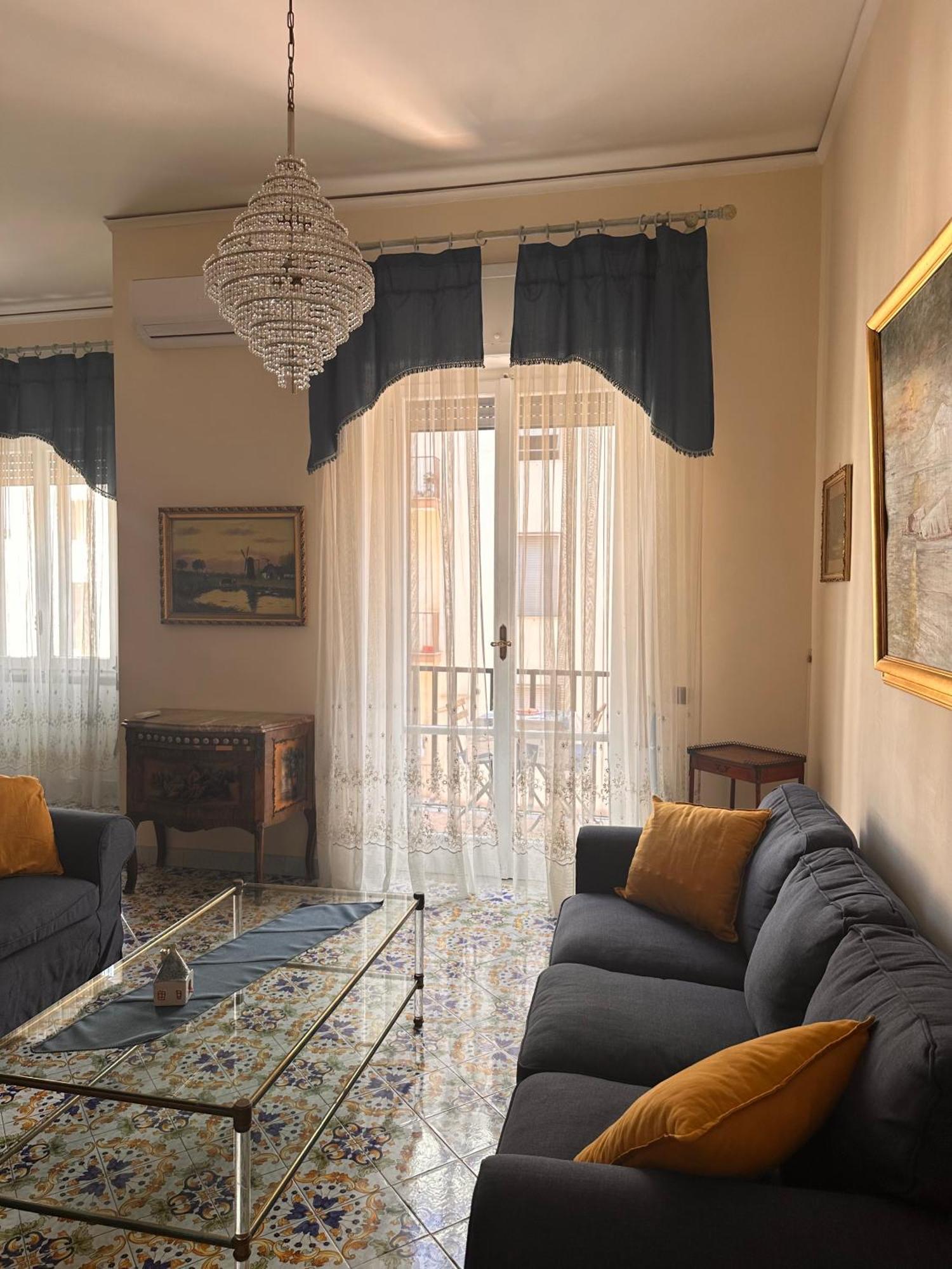 Maman Suite, City Center Near Molo Beverello Nápoles Exterior foto